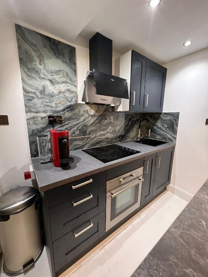 Newly Renovated Modern Studio Apartment In West Kensington Londres Exterior foto