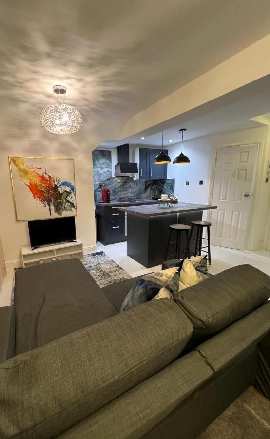 Newly Renovated Modern Studio Apartment In West Kensington Londres Exterior foto